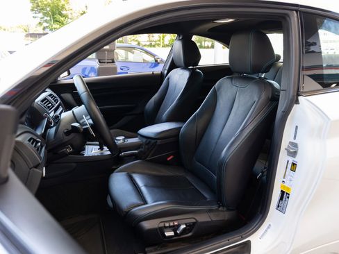 Used 2017 BMW M2 RWD image 17