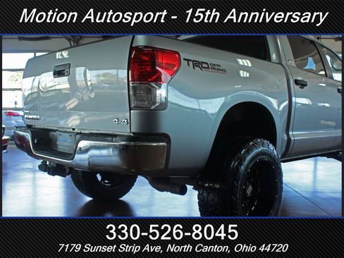 Used 2012 Toyota Tundra 4x4 CrewMax image 12