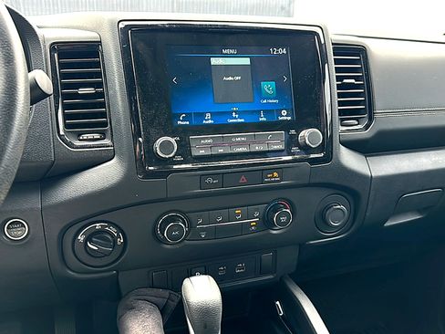 Used 2023 Nissan Frontier SV w/ Midnight Edition Package image 30
