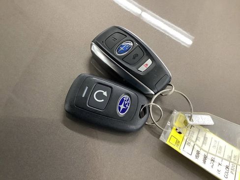 Used 2023 Subaru Outback Limited AWD/4WD image 26
