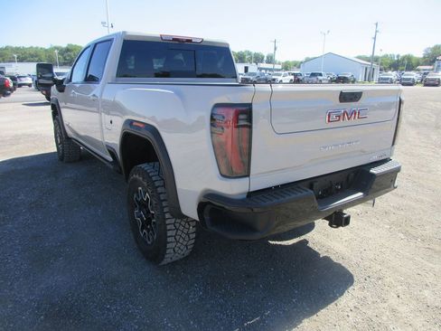 New 2026 GMC Sierra 2500 AT4X AWD/4WD image 9