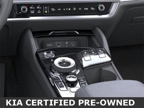 Certified 2025 Kia Sportage SX Prestige image 23