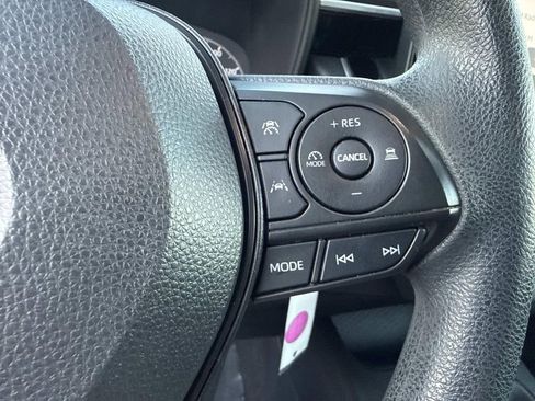 Used 2023 Toyota Corolla LE image 33