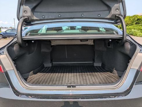 Used 2020 Toyota Camry XLE FWD image 20