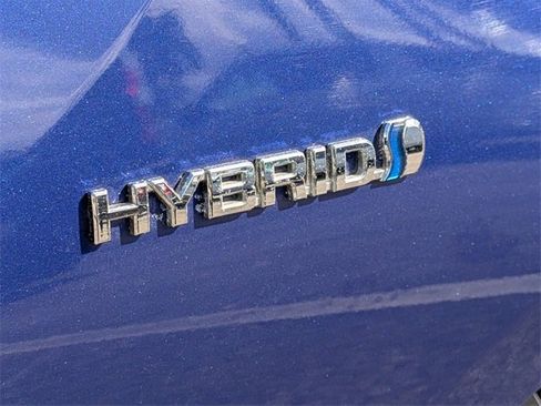 Used 2017 Toyota Prius Four image 22