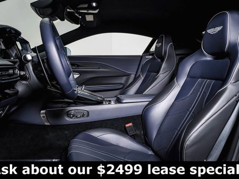 Used 2025 Aston Martin V8 Vantage Coupe image 21