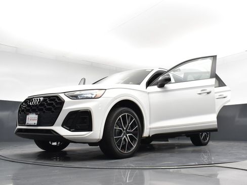 Used 2023 Audi SQ5 Premium Plus w/ Premium Plus Package AWD/4WD image 28