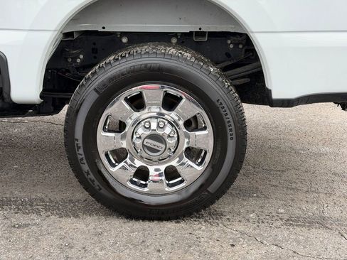 Used 2025 Ford F250 Lariat w/ Chrome Package image 15