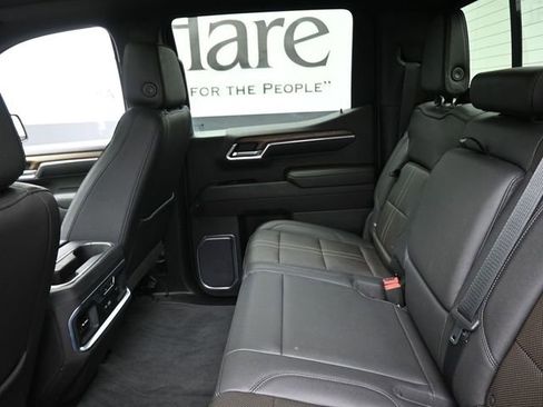 Used 2022 Chevrolet Silverado 1500 High Country image 22