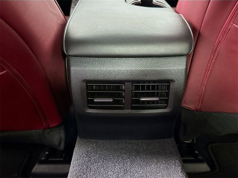 Used 2019 Lexus IS 350 image 32