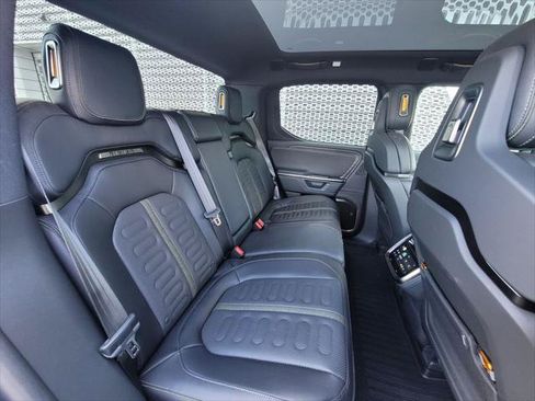 Used 2025 Rivian R1T Adventure Dual AWD/4WD image 23