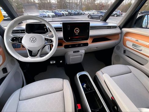 New 2025 Volkswagen ID. Buzz Pro S Plus image 12
