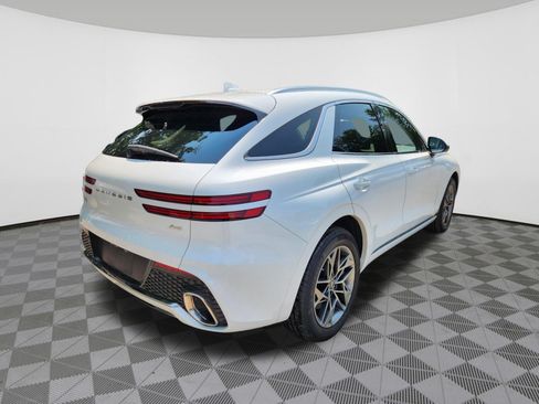 Used 2024 Genesis GV70 2.5T w/ Advanced Package AWD/4WD image 4