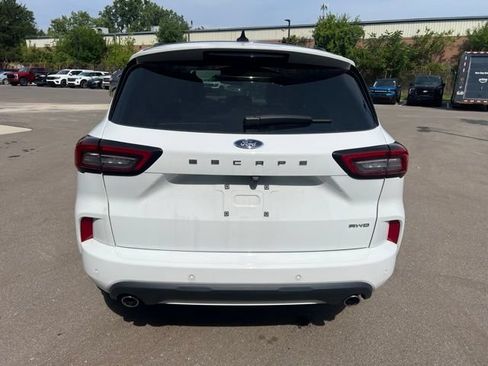 Used 2023 Ford Escape ST-Line w/ Tech Pack #1 AWD/4WD image 6
