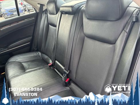 Used 2019 Chrysler 300 Limited image 22