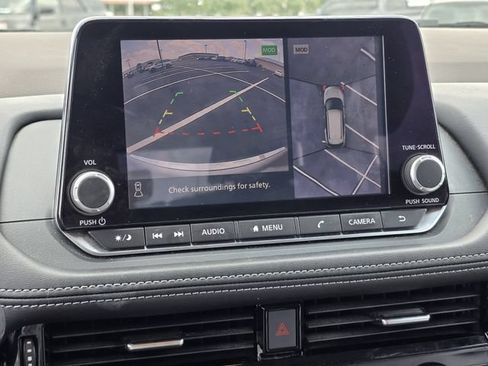 Used 2021 Nissan Rogue SL FWD image 8