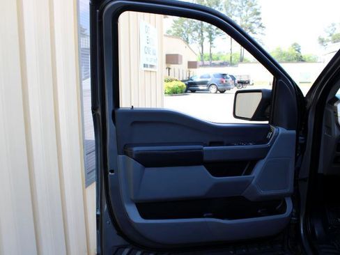 Used 2021 Ford F150 XLT image 17