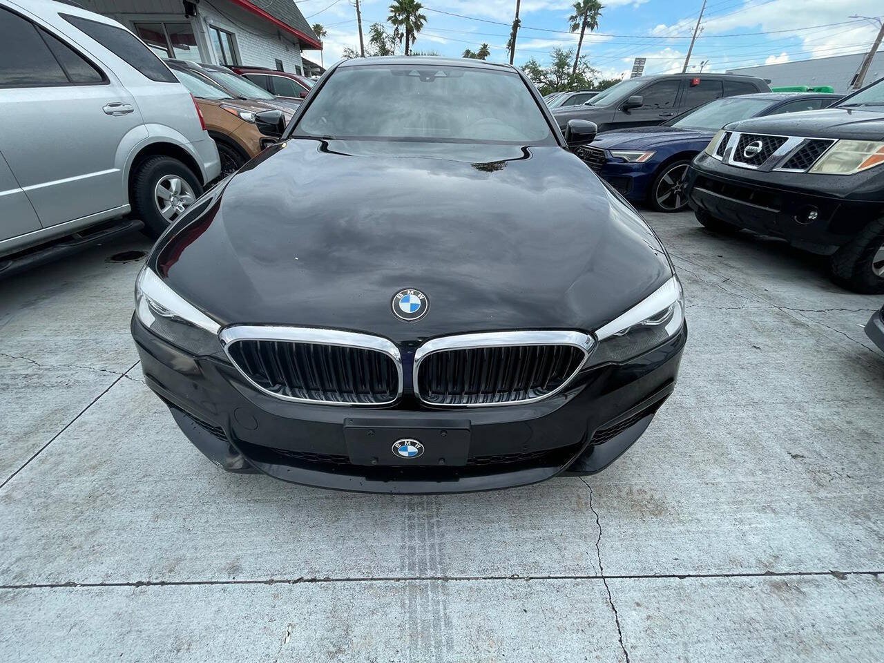 Used 2019 BMW 530i xDrive AWD/4WD image 1