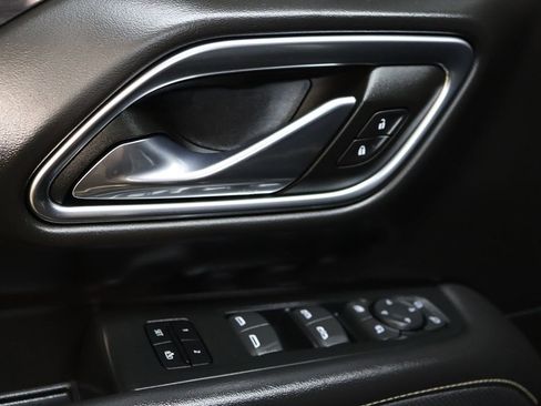 Used 2021 GMC Yukon SLT w/ SLT Premium Package image 33