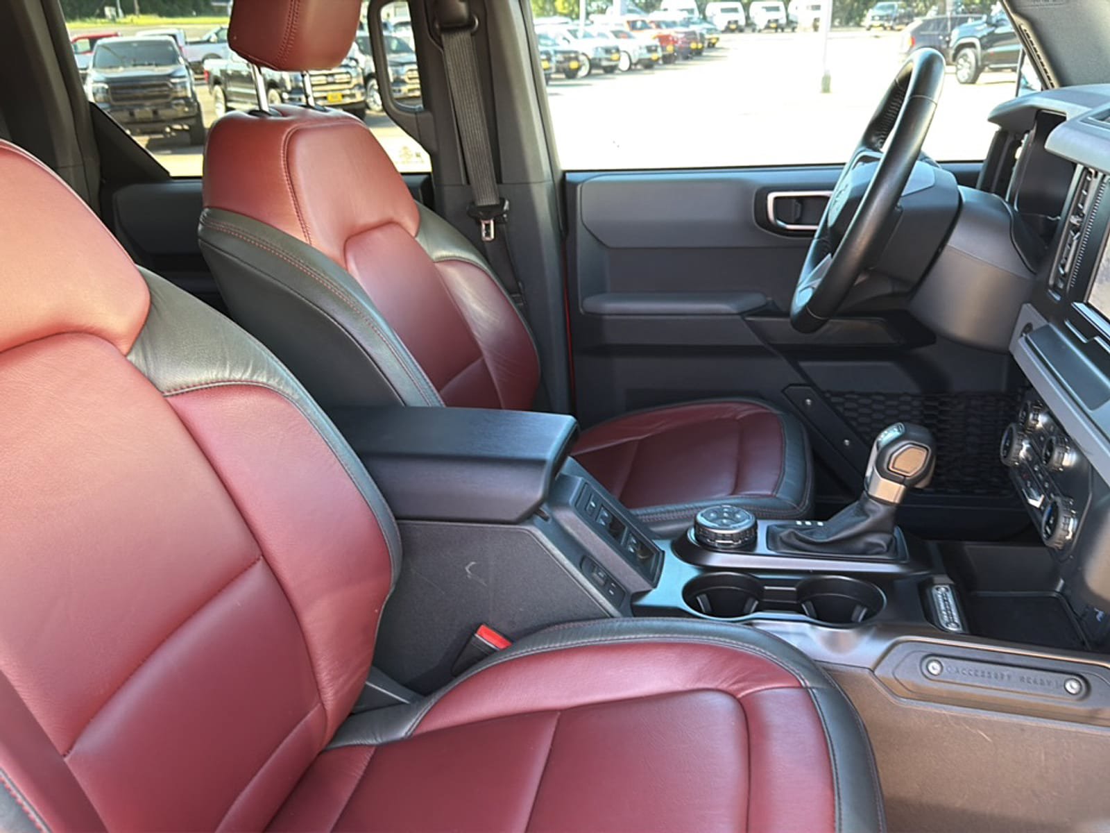 Used 2022 Ford Bronco Big Bend w/ Sasquatch Package AWD/4WD image 19