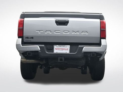 Used 2024 Toyota Tacoma TRD Off-Road image 34