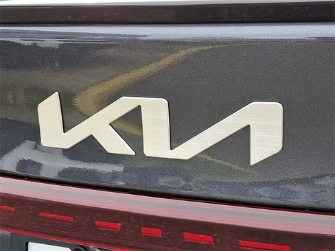 Certified 2024 Kia Forte GT-Line w/ GT-Line Premium Package image 31