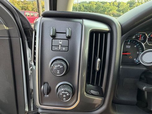 Used 2018 Chevrolet Silverado 1500 LT w/ All Star Edition AWD/4WD image 24