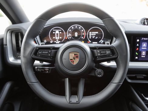Certified 2026 Porsche Cayenne Coupe AWD/4WD image 13