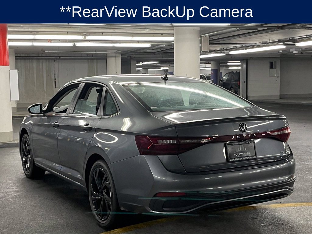 Used 2025 Volkswagen Jetta SE FWD image 5