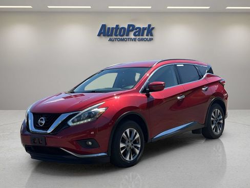 Used 2018 Nissan Murano SV AWD/4WD image 3