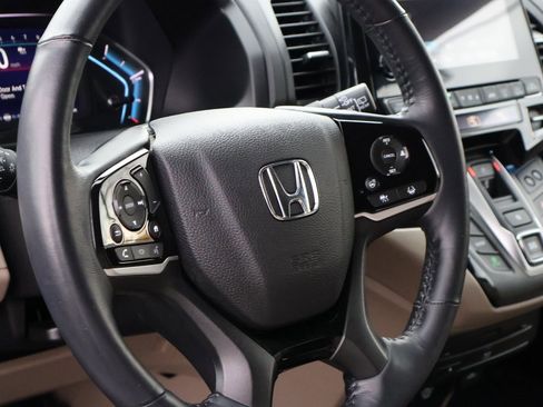Certified 2023 Honda Odyssey Elite image 19