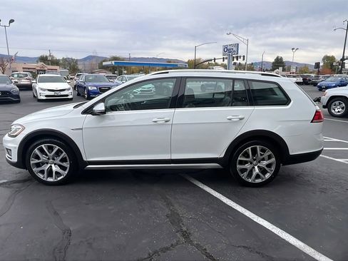 Used 2018 Volkswagen Golf Alltrack SEL image 7