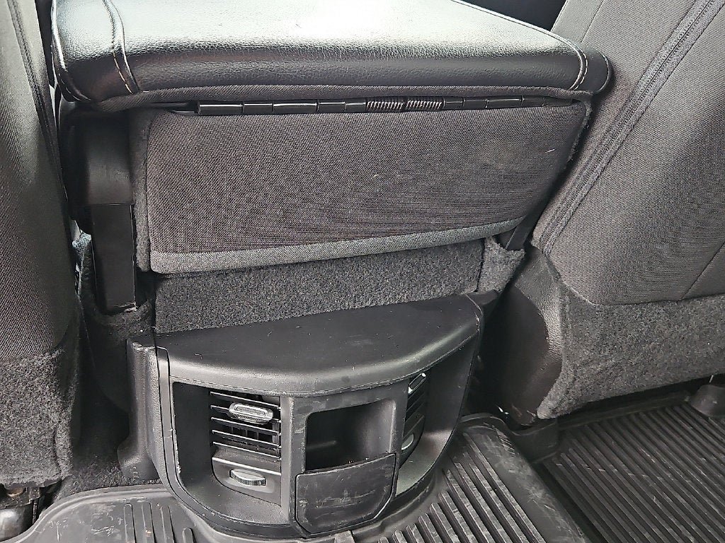 Used 2024 RAM 2500 Tradesman w/ Chrome Appearance Group AWD/4WD image 19