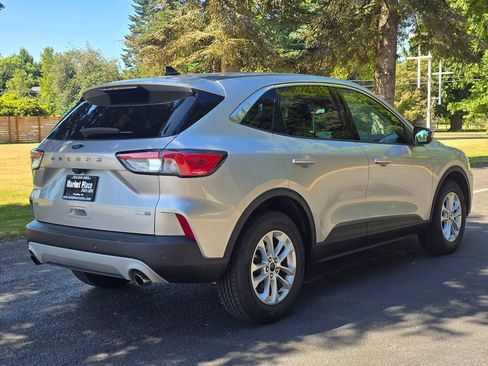 Used 2020 Ford Escape SE AWD/4WD image 6
