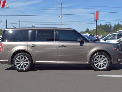 Used 2019 Ford Flex Limited image 6