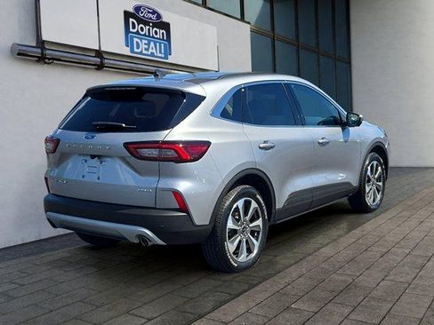 Certified 2023 Ford Escape Platinum AWD/4WD image 3