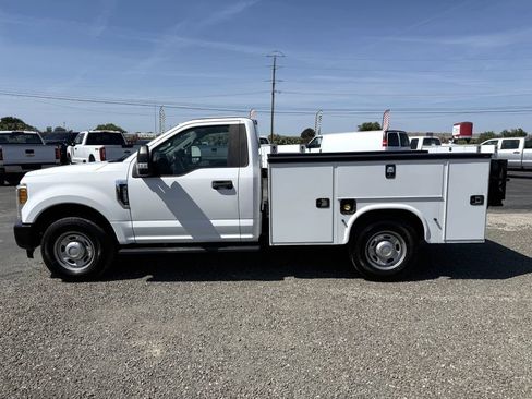 Used 2017 Ford F250 XL w/ Power Equipment Group RWD image 8
