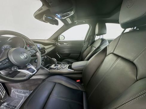 Used 2023 Alfa Romeo Giulia Ti AWD/4WD image 20