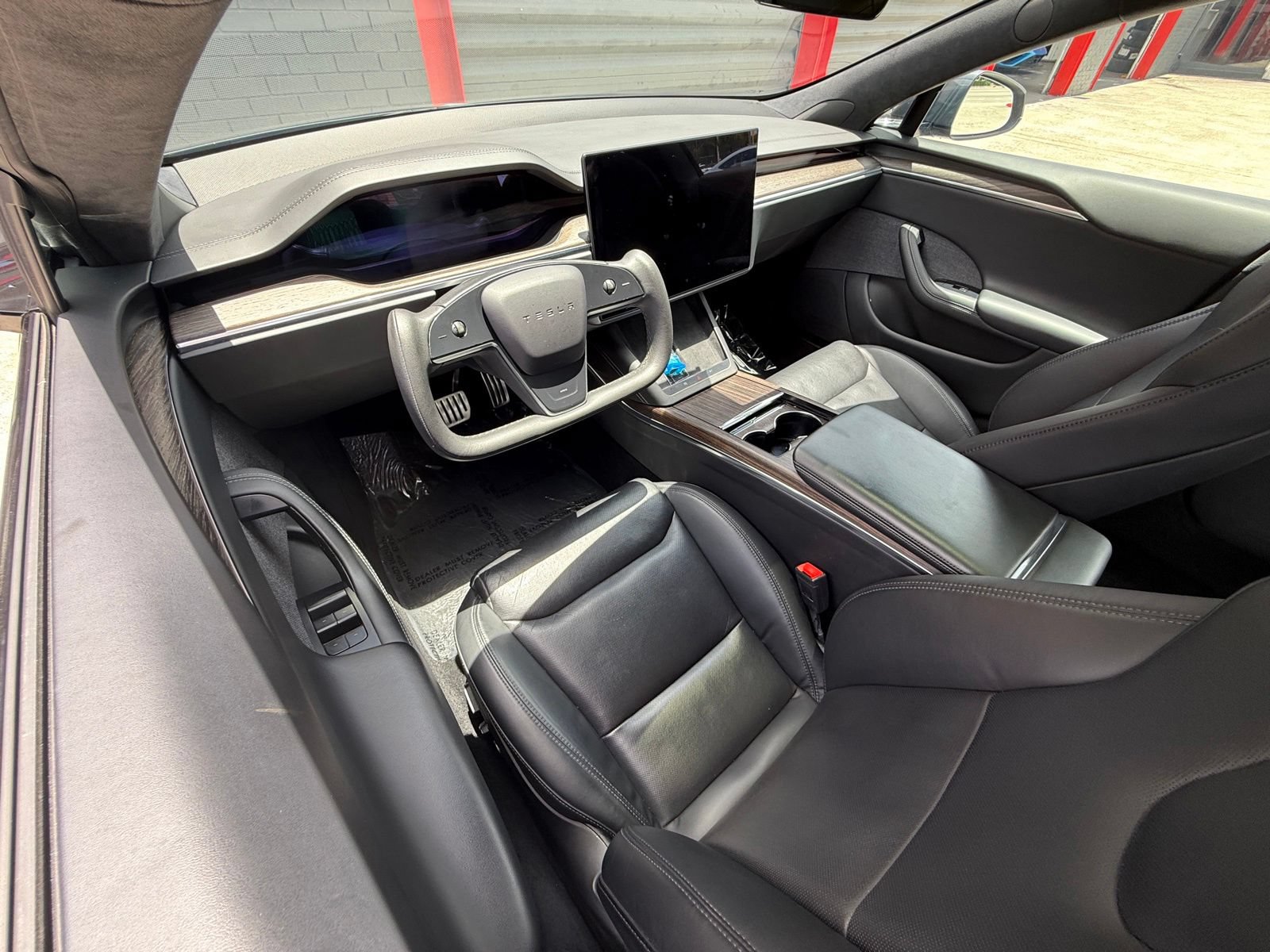 Used 2023 Tesla Model S AWD/4WD image 25