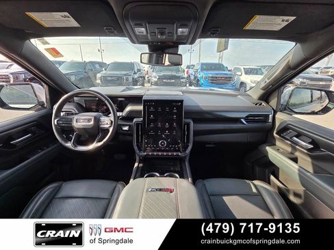 Used 2025 GMC Yukon XL AT4 AWD/4WD image 27