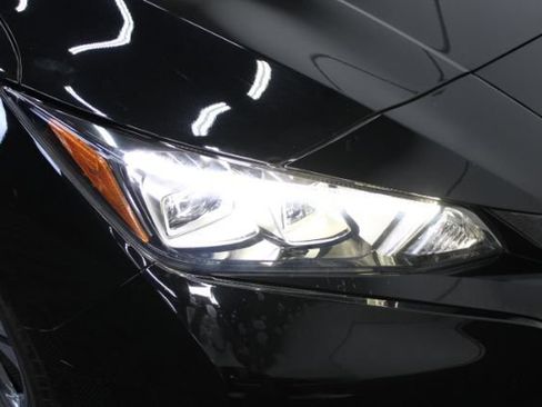 Used 2019 Nissan Leaf SV w/ SV Technology Package FWD image 30