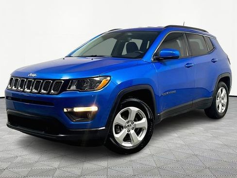Used 2019 Jeep Compass Latitude w/ Popular Equipment Group image 2