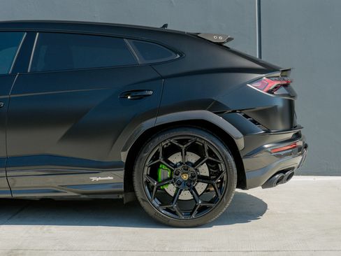 Used 2024 Lamborghini Urus Performante AWD/4WD image 19