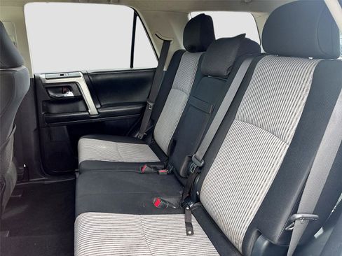 Used 2014 Toyota 4Runner SR5 Premium image 24