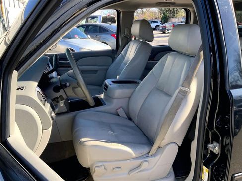 Used 2013 GMC Yukon XL SLT image 7