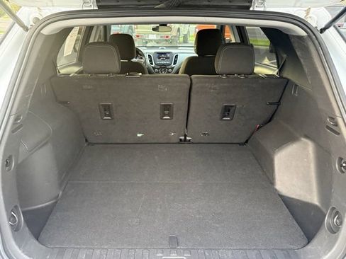 Used 2022 Chevrolet Equinox LS w/ LS Convenience Package image 23