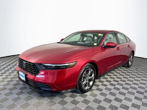 Used 2024 Honda Accord EX-L image 2