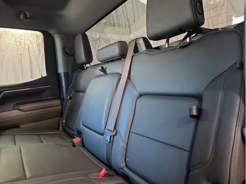 Used 2024 GMC Sierra 1500 SLT image 14