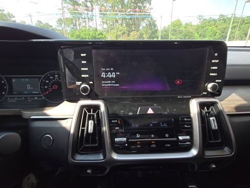 Used 2023 Kia Sorento X-Line EX AWD/4WD image 18