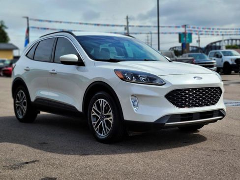 Used 2020 Ford Escape SEL AWD/4WD image 3